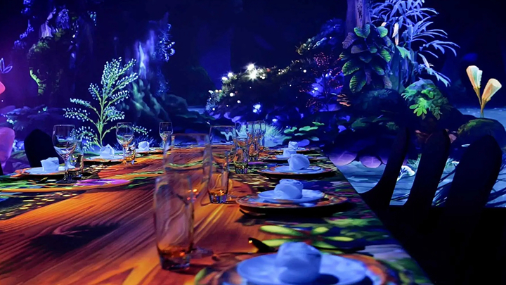 热带森林主题沉浸式餐饮区展示效果