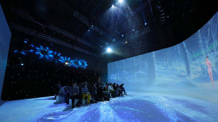 冰川森林沉浸式观影厅