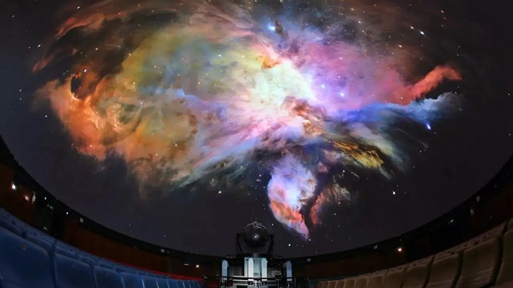 数字影院在天文馆中的实现效果