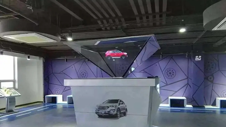 汽车全息展柜在展厅中的效果展示
